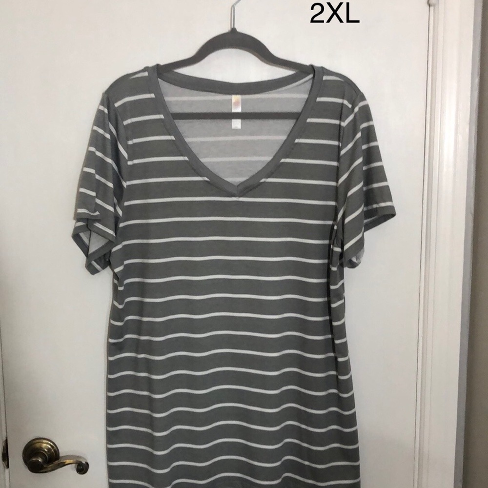 Lularoe Christy T